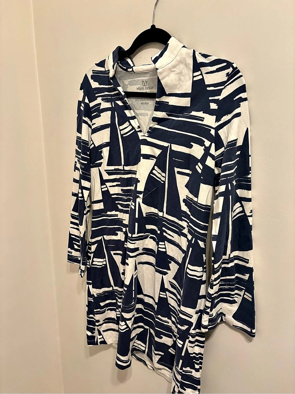 Mahi Gold Abstract Tunic in Blue & White Size Medium